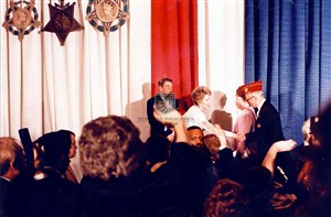 Image description is not available for 1985.060